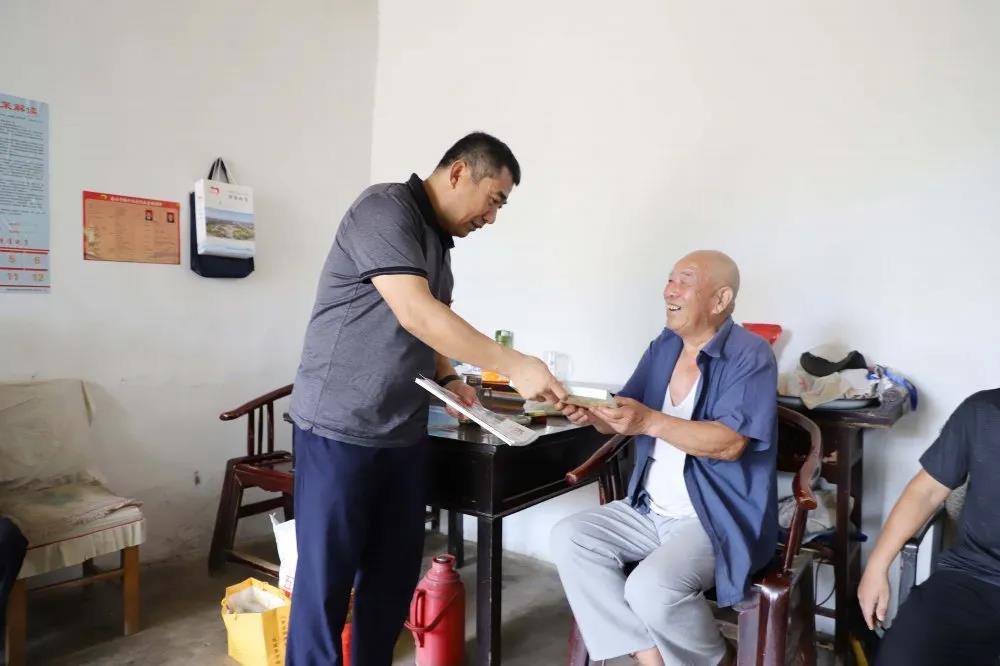 錘煉黨性踐初心 獻(xiàn)禮建黨99周年 —長田實業(yè)黨支部開展系列慶?；顒?/></p><p style=