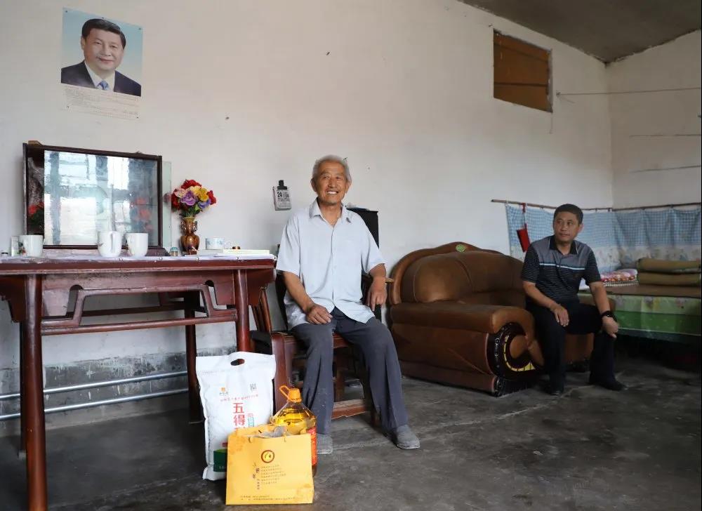 錘煉黨性踐初心 獻(xiàn)禮建黨99周年 —長田實業(yè)黨支部開展系列慶?；顒?/></p><p style=