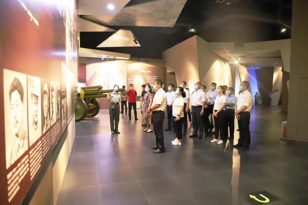 錘煉黨性踐初心 獻(xiàn)禮建黨99周年 —長田實業(yè)黨支部開展系列慶?；顒?/></p><p style=