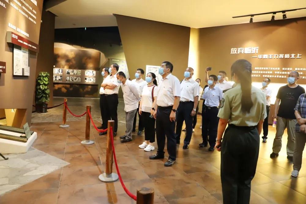 錘煉黨性踐初心 獻(xiàn)禮建黨99周年 —長田實業(yè)黨支部開展系列慶?；顒?/></p><p style=