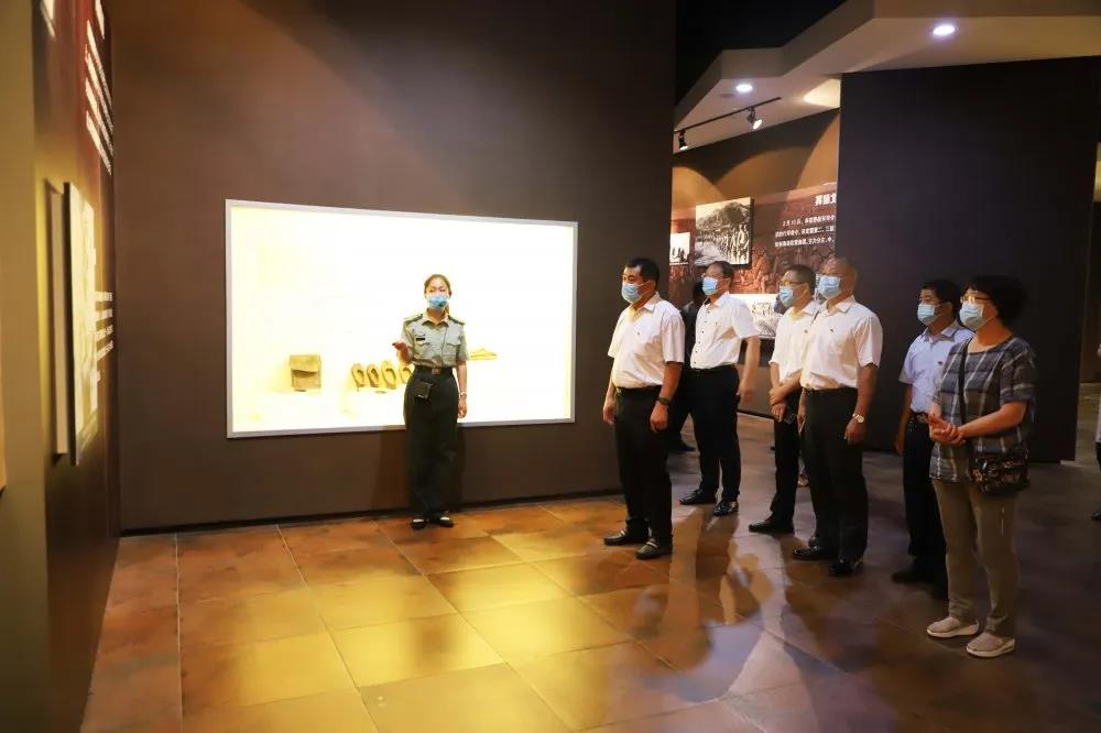 錘煉黨性踐初心 獻(xiàn)禮建黨99周年 —長田實業(yè)黨支部開展系列慶?；顒?/></p><p style=